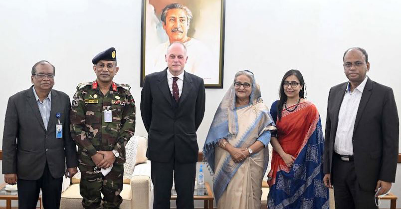 ব্যবস্থাপত্র ছাড়া এন্টিবায়োটিক বিক্রি বন